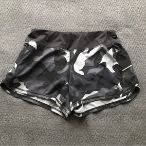 Athleta Black Gray Running Shorts Side Pockets Back Zip Pocket Underwear Small